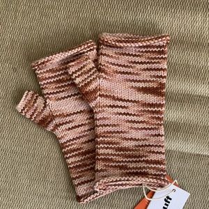 Misha & Puff hand warmers